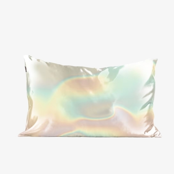 Kitsch The Satin pillowcase standard size in Aura 26" x 19" - Picture 3 of 5